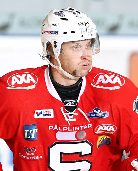 Jason Morgan als Spieler für Södertälje SK.