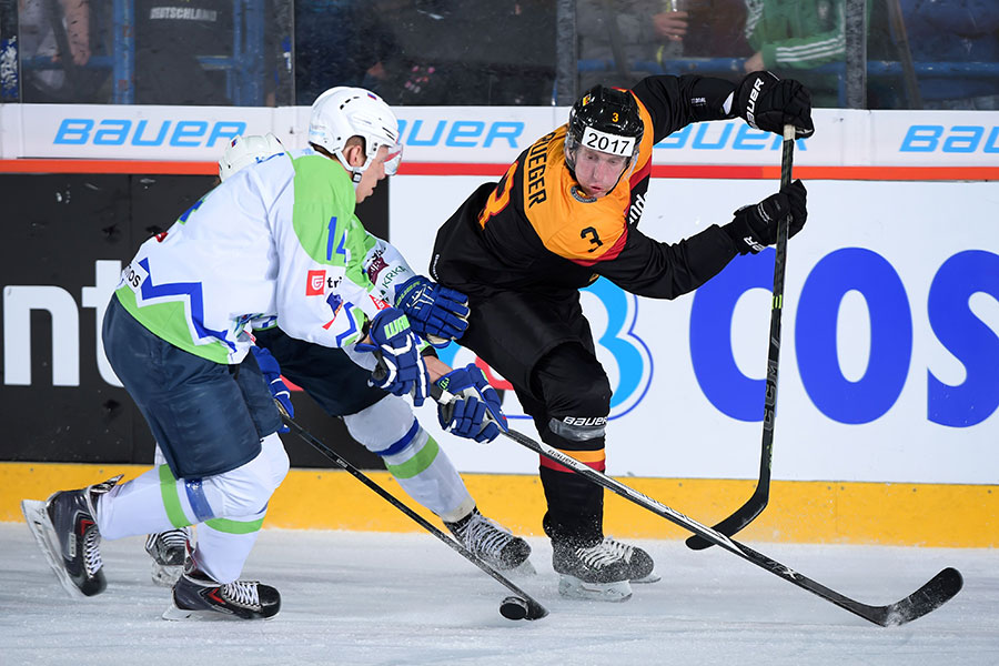 Slowenien Miha Stebih gegen Justin Krueger.