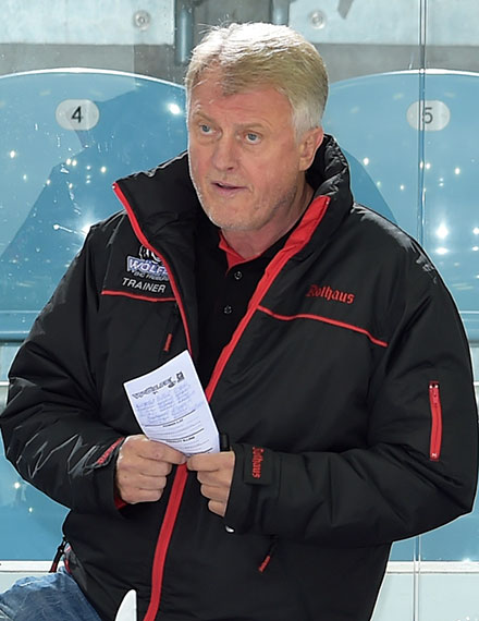 Freiburgs Trainer Sulak bestreitet mit seinem Team zwei Derbys.