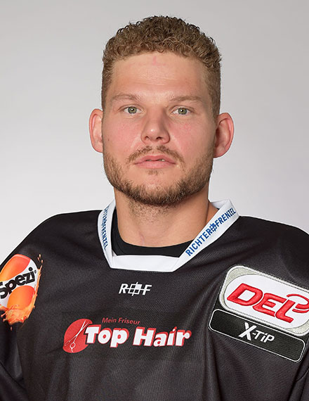 Steffen T�lzer.