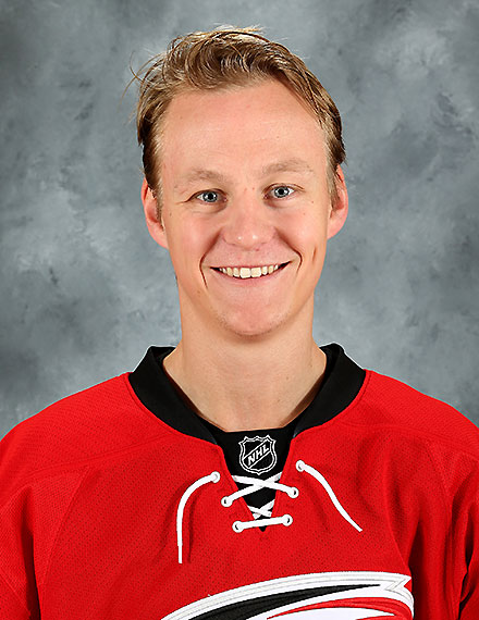 Spielerportrait von Erik Karlsson