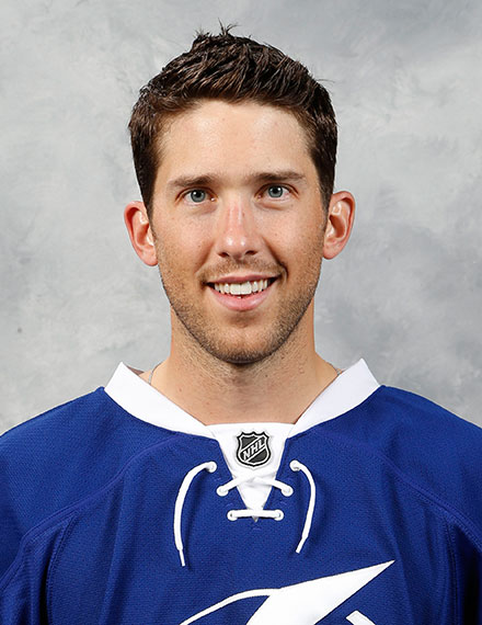 Lightning- Schlussmann Ben Bishop musste frh verletzt vom Eis.