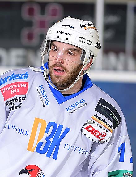 Torjger Patrick Schmid fehlt den Blue Devils beim Spitzenspiel in Regensburg.