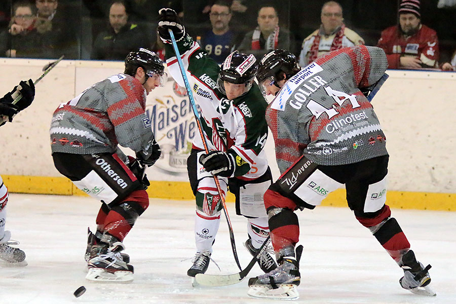 Spielszene Hannover Scorpions gegen den Herner EV. Spielszene Hannover Scorpions gegen den Herner EV.