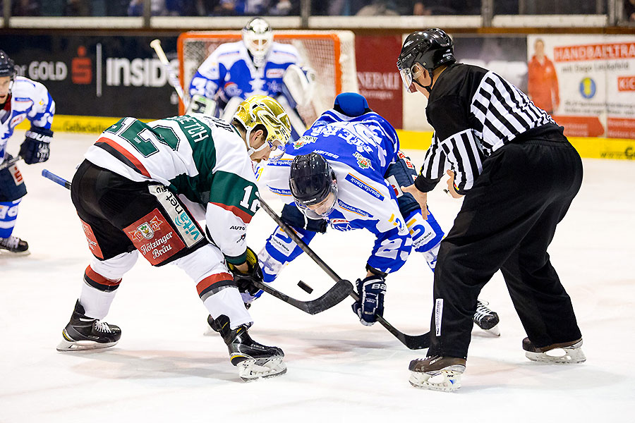 Spielszene Kassel Huskies gegen Starbulls Rosenheim.