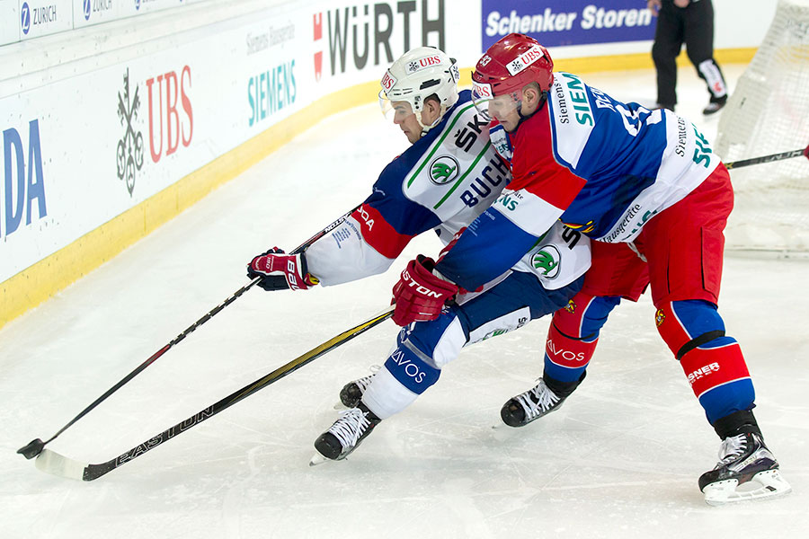 Mannheims Martin Buchwieser gegen Helsinkis Peter Regin.