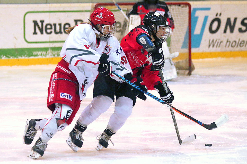 Spielszene Lady Scorpions gegen OSC Berlin.