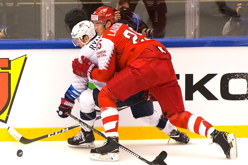 Dänemarks Oliver Lauridsen gegen den US-Amerikaner Derek Ryan. Dänemarks Oliver Lauridsen gegen den US-Amerikaner Derek Ryan.