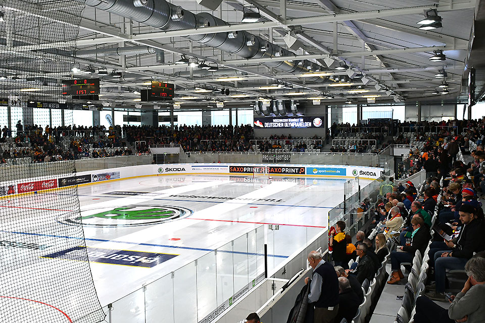 Die Eishalle in Weiwasser.