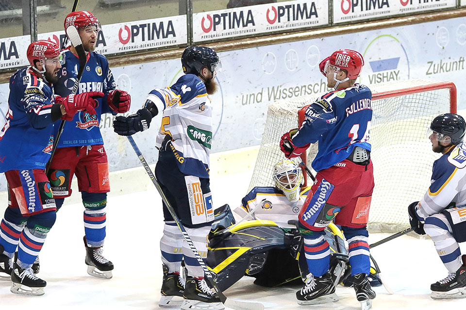 Selb ist erster Spitzenreiter.