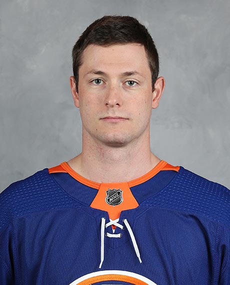 Tom Khnhackl hat sein erstes Saisonspiel fr die New York Islanders bestritten.