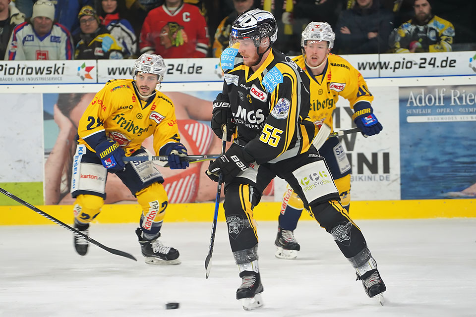 Bayreuths Jake Newton beim Spiel gegen Weiwasser.