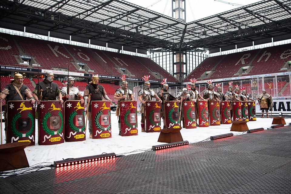 Generalproben der LEGIO XXI RAPAX vor dem Spiel.