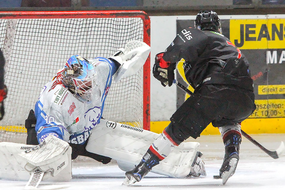 Philipp Maier trifft zum 1:1 für die Rockets gegen Hamm.