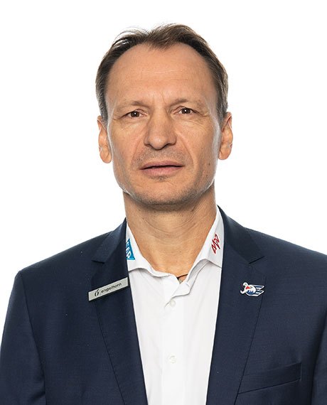 Adler-Coach Pavel Gross musste beim Heimturnier im Auftaktspiel eine Niederlage einstecken.