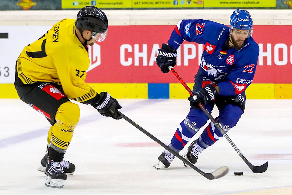 Ty Loney (Capitals) gegen Matthias Plachta (Mannheim).