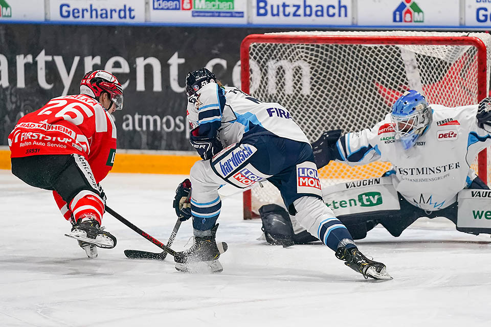 Torchance fr Bad Nauheims Robin Palka beim Spiel gegen Dresden.