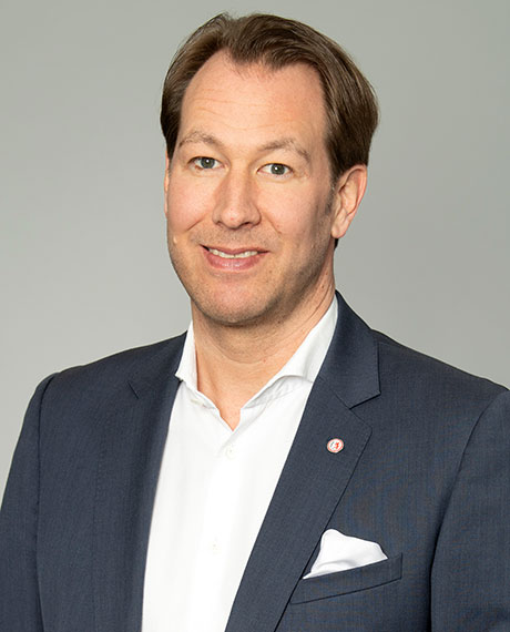 Stefan Adam.