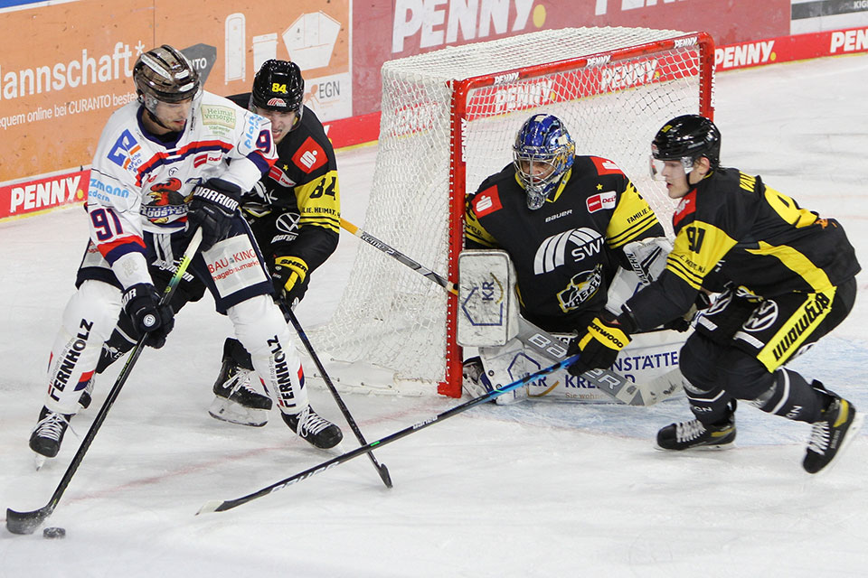 Spielszene Krefeld gegen Iserlohn.