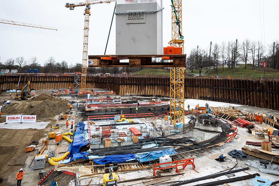 Die Baustelle für den SAP Garden. Die Baustelle für den SAP Garden.