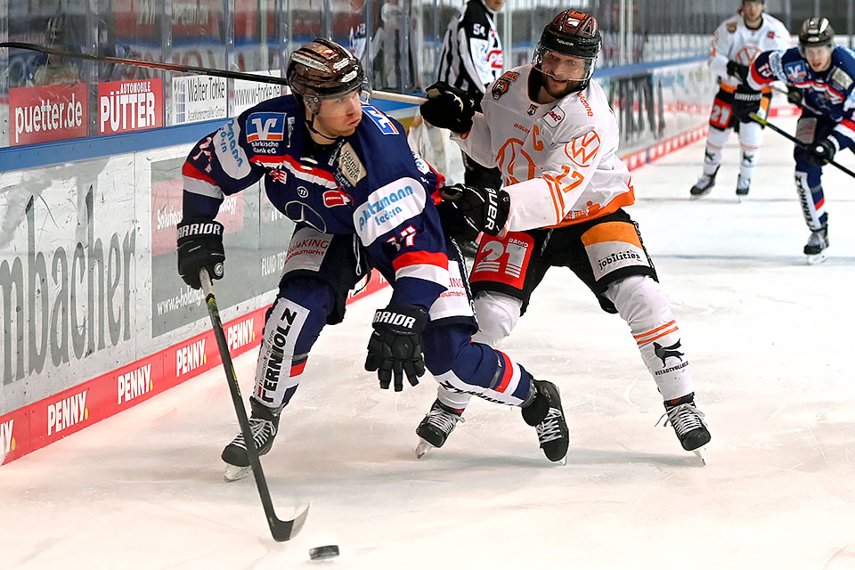 Spielszene Iserlohn gegen Wolfsburg.