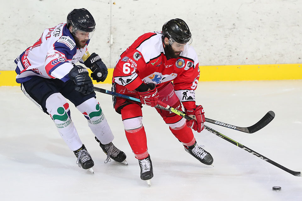 Spielszene Hannover Scorpions gegen die Hammer Eisbren.