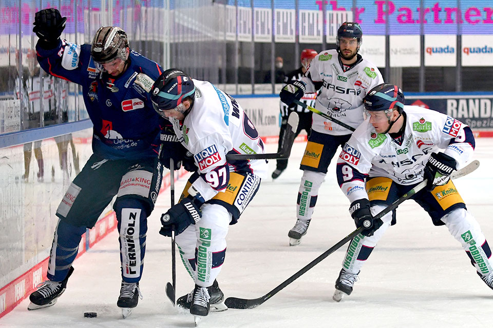 Spielszene Iserlohn gegen Berlin.