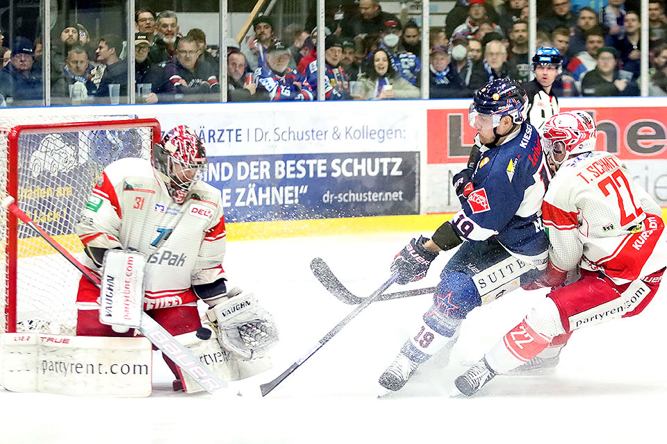 Spielszene Ravensburg gegen Bad Nauheim.