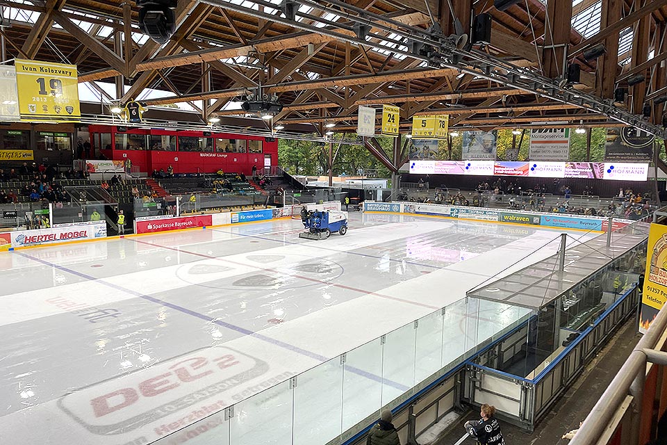 Das Kunsteisstadion in Bayreuth.