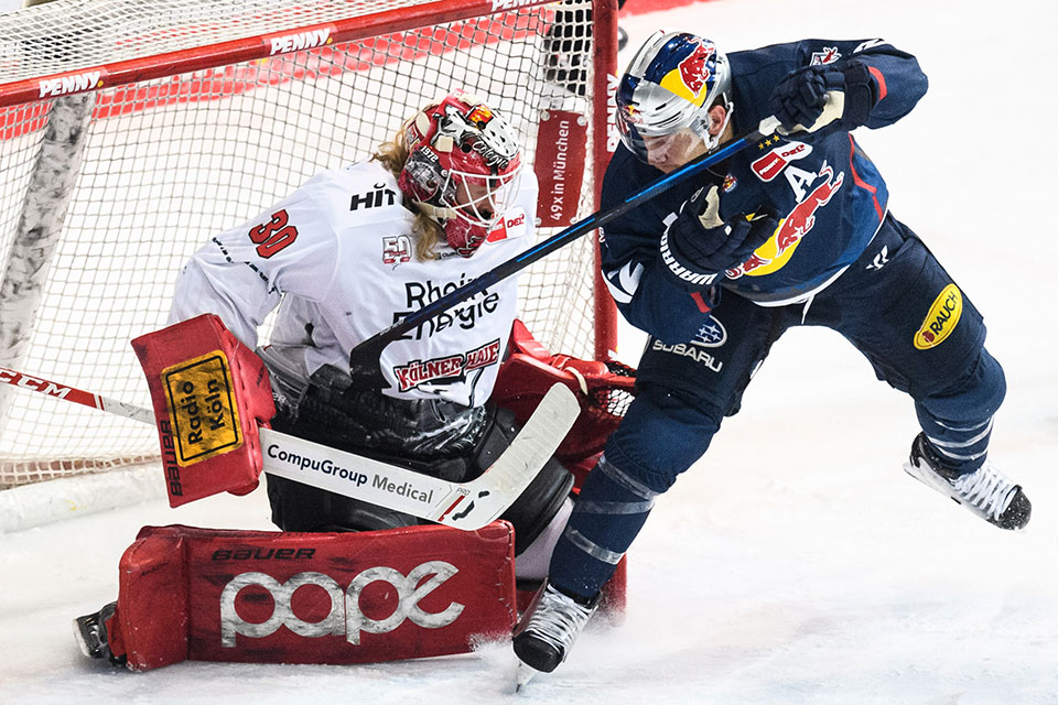Mirko Pantkowski von den K�lner Haien und Ben Smith von Red Bull M�nchen.