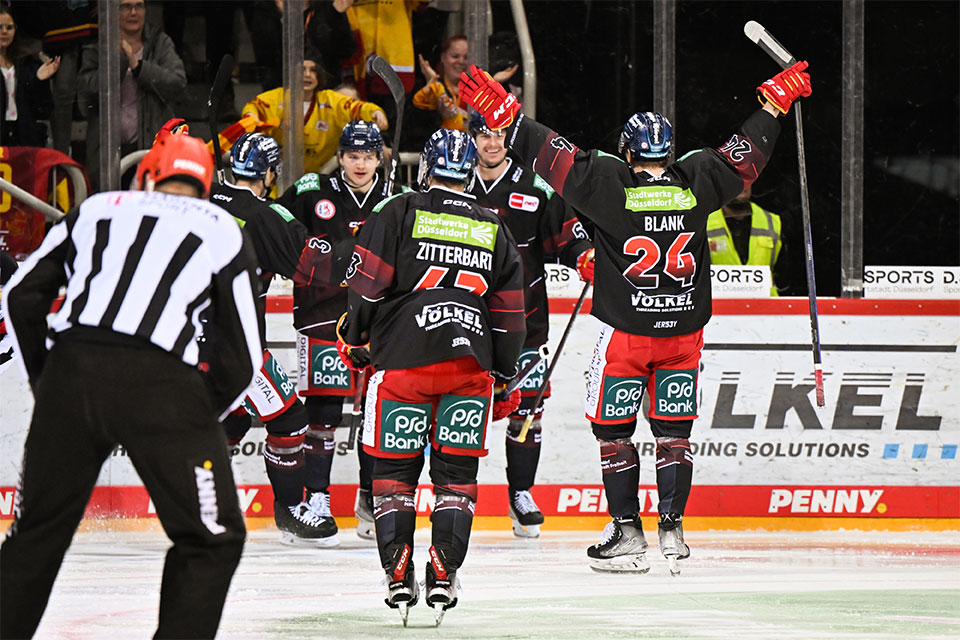 Dsseldorf feiert den fnften Sieg in Serie.