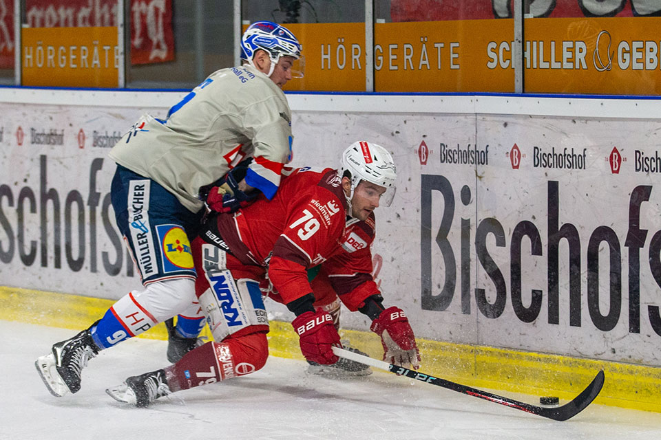 Spielszene Regensburg gegen Heilbronn.