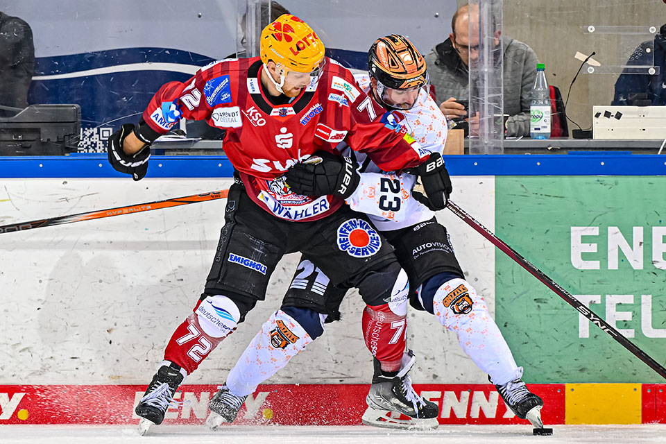 Spielszene Bremerhaven gegen Wolfsburg.