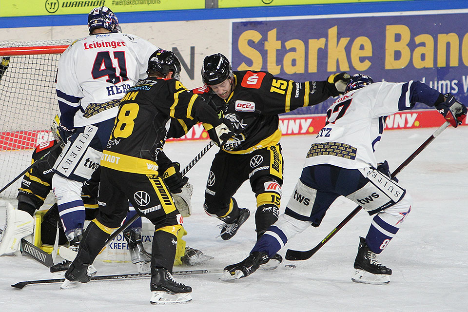 Spielszene Krefeld gegen Ravensburg.