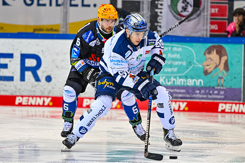 Spielszene Bremerhaven gegen Iserlohn.