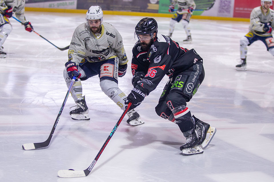 Spielszene Hannover Scorpions gegen Heilbronner Falken.