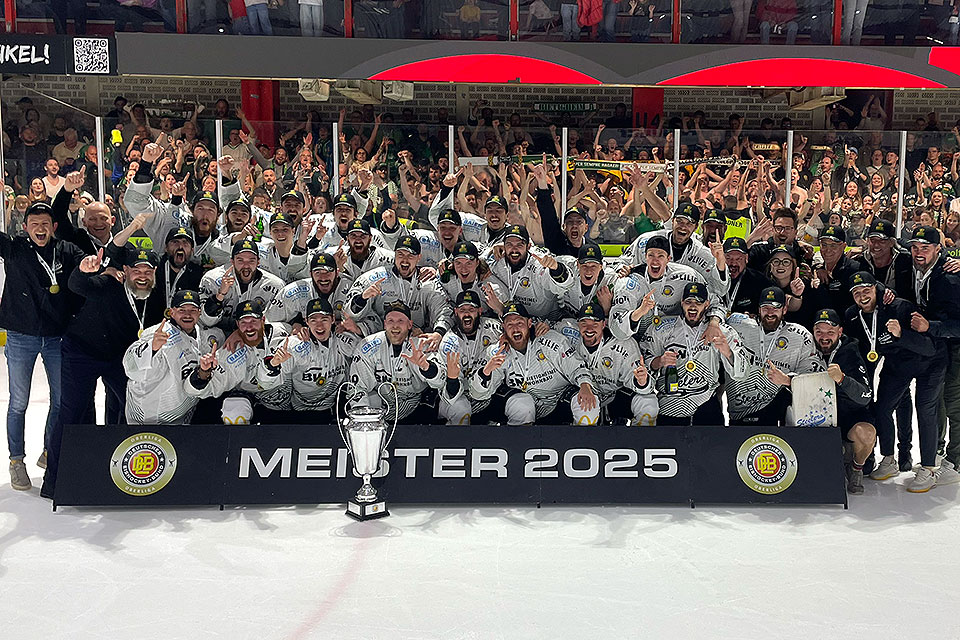 Das Meisterfoto der Bietigheim Steelers.