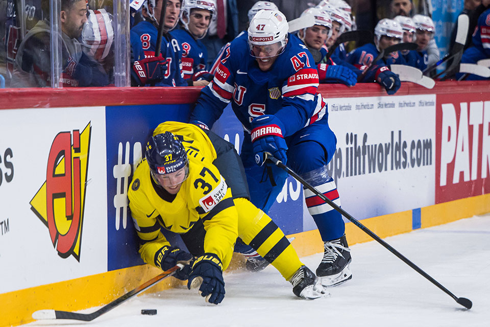 Isac Lundestrm und Michael McCarron.