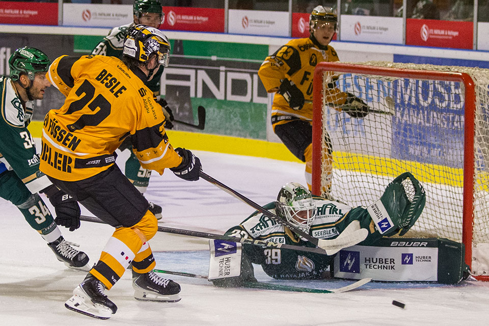 Spielszene Erding gegen F�ssen.