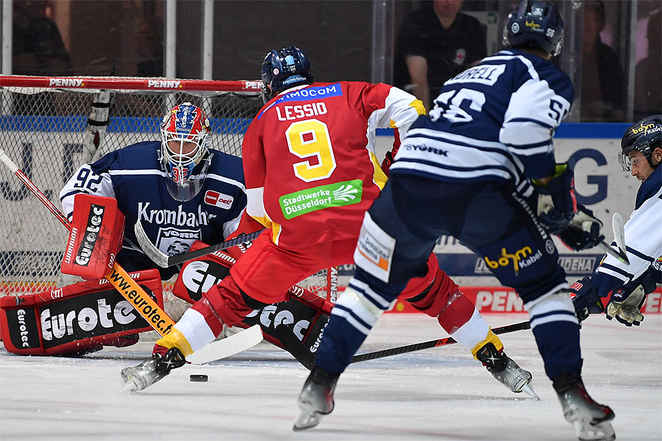 Spielszene Iserlohn gegen Dsseldorf.