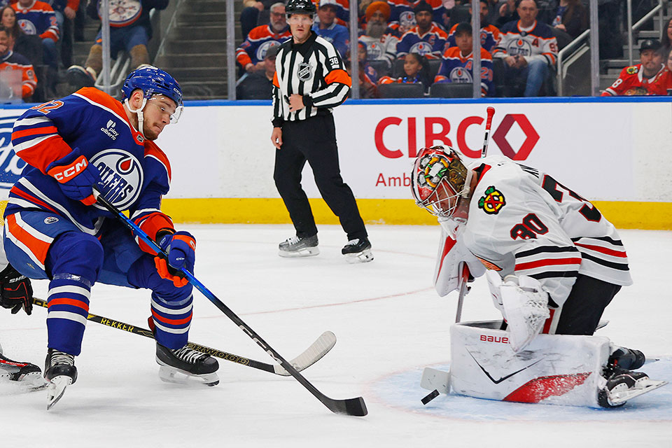 Spielszene Edmonton gegen Chicago.