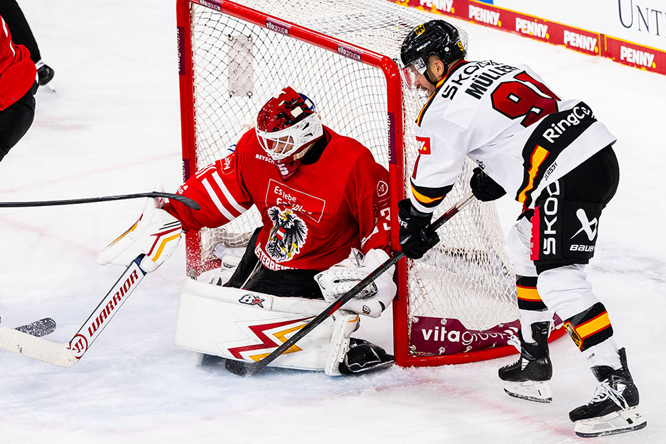 Spielszene sterreich gegen Deutschland.