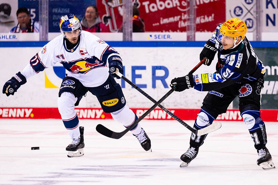 Markus Eisenschmid von Red Bull Mnchen und Andy Miele von den Fischtown Pinguins Bremerhaven.