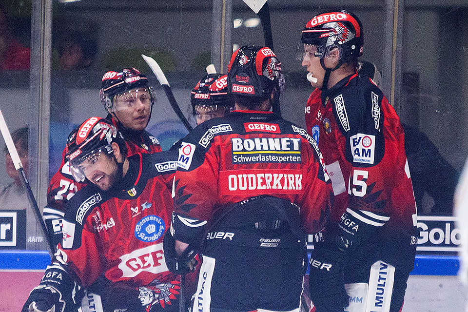 13 Tore konnte Memmingen am Freitag bejubeln.