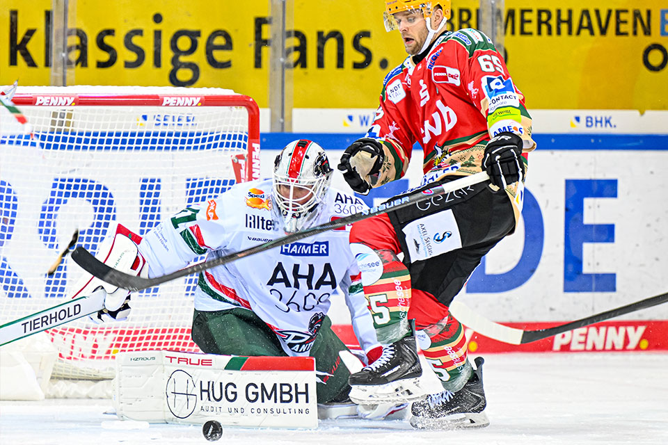 Spielszene Bremerhaven gegen Augsburg.