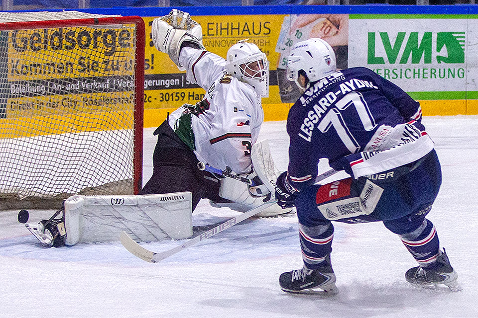 Spielszene Hannover Indians gegen Herne.