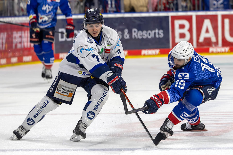 Spielszene Mannheim gegen Iserlohn.