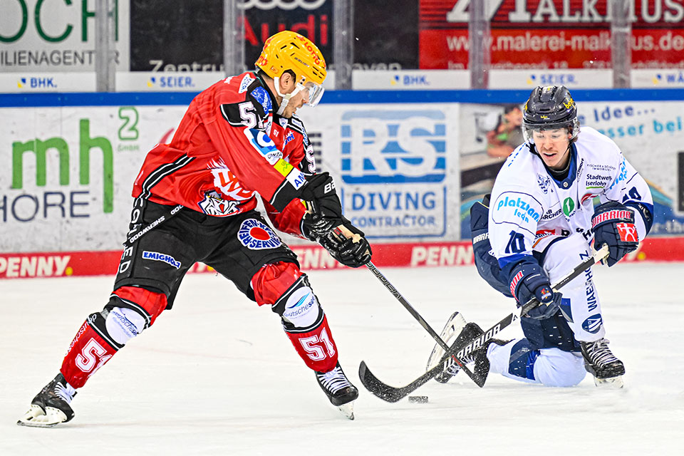 Spielszene Bremerhaven gegen Iserlohn.