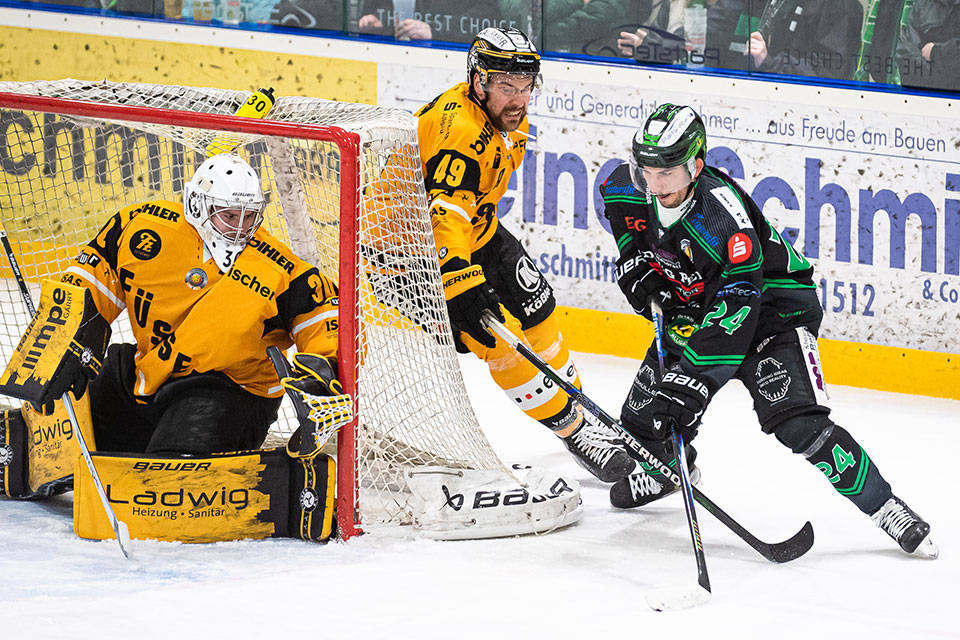 Spielszene H�chstadt gegen F�ssen.