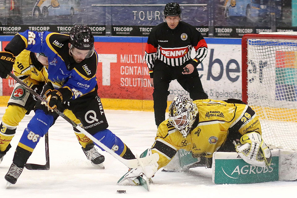 Spielszene Tilburg gegen Bad T�lz.